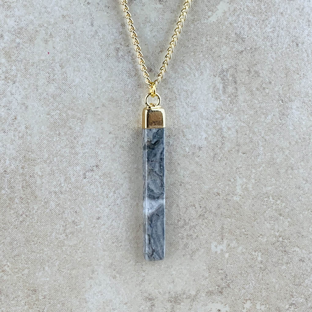 Grey agate bar necklace