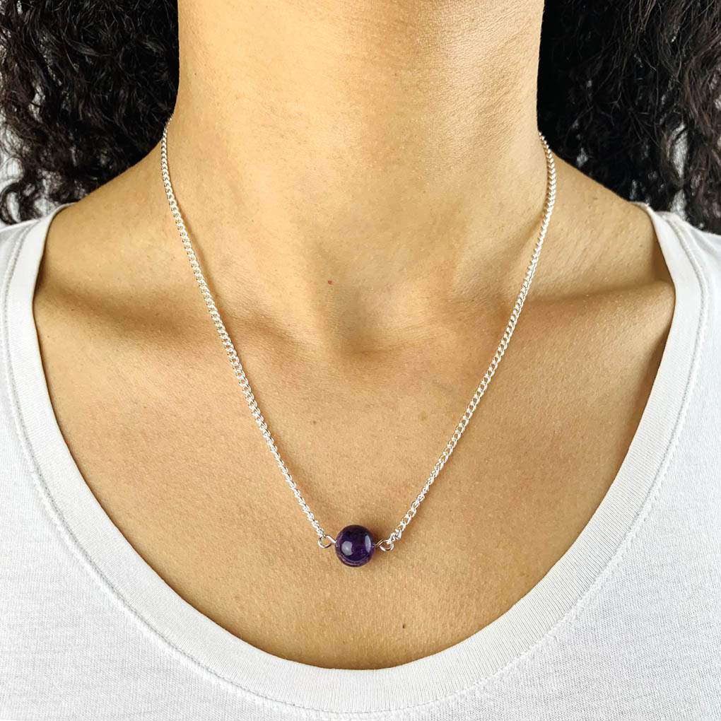 amethyst bead necklace model1