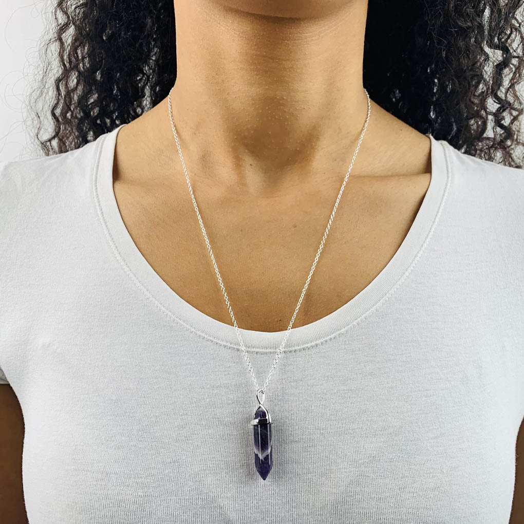 Amethyst point necklace model2